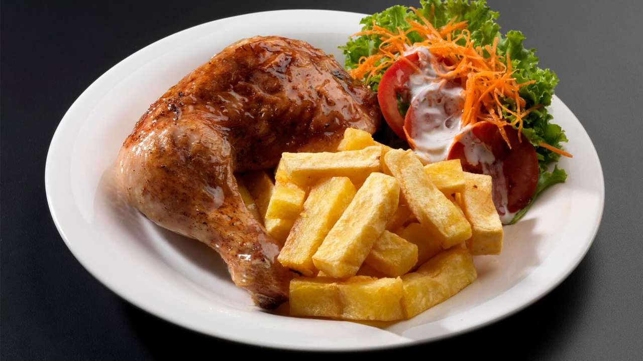 jedzenie z grillowanego kurczaka do jedzenia puzzle online