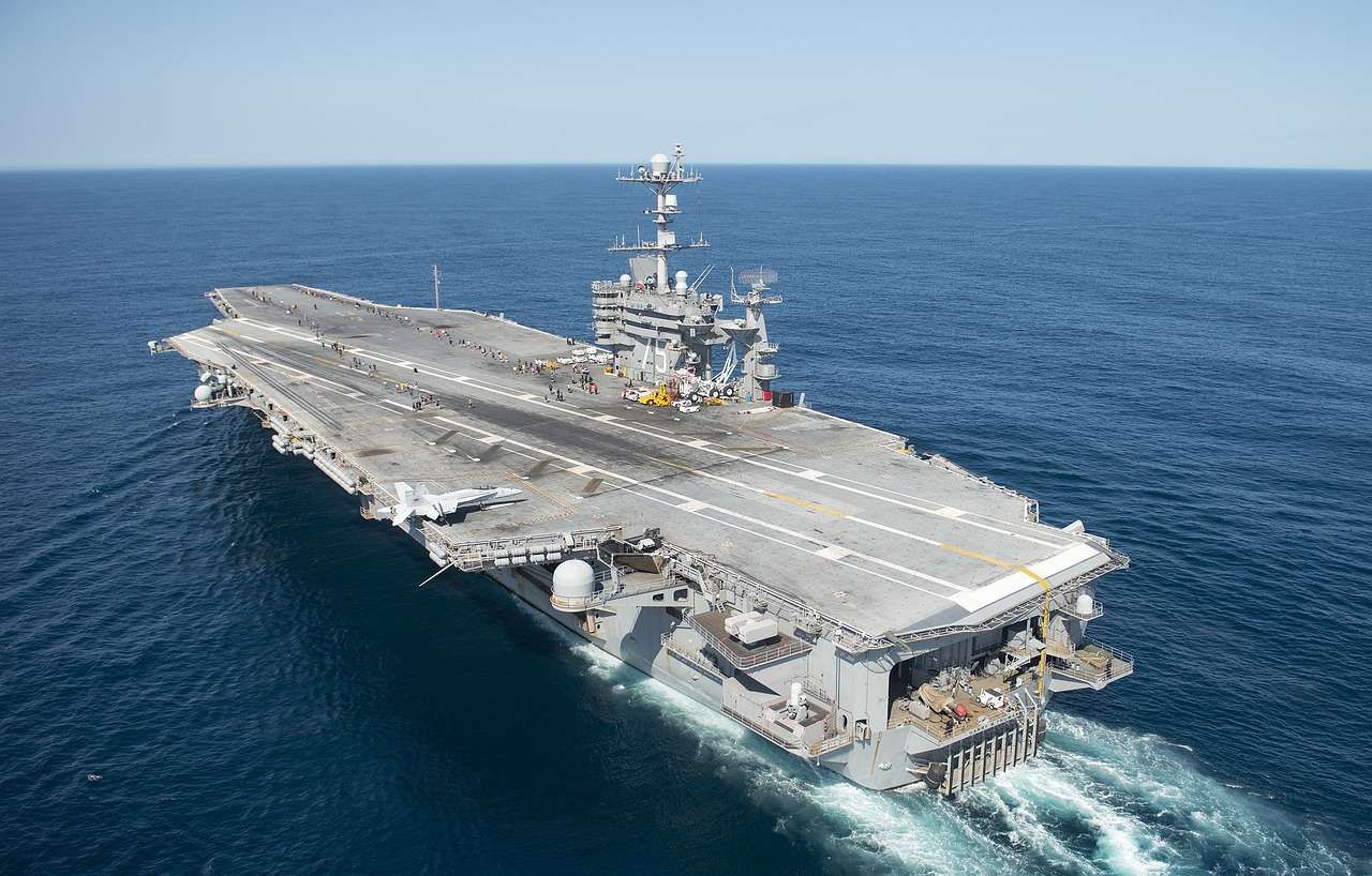Lotniskowiec USS Harry S Truman puzzle online