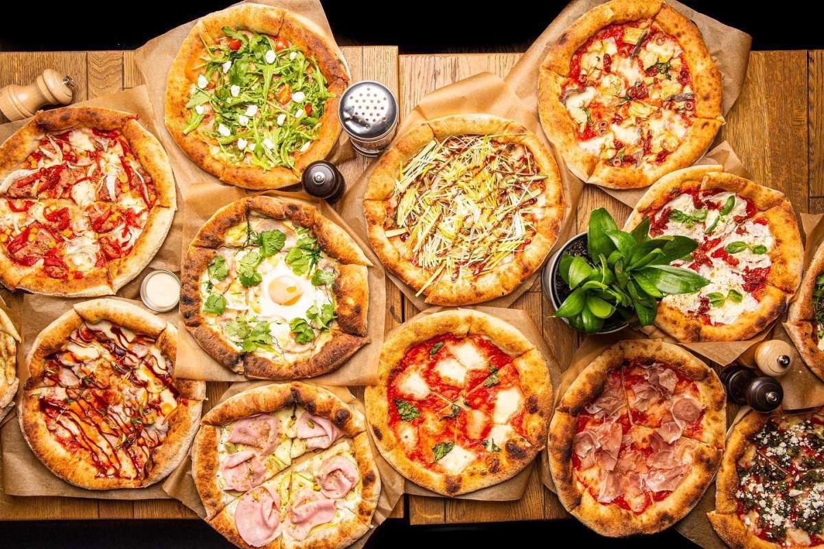Impreza z pizzą! puzzle online