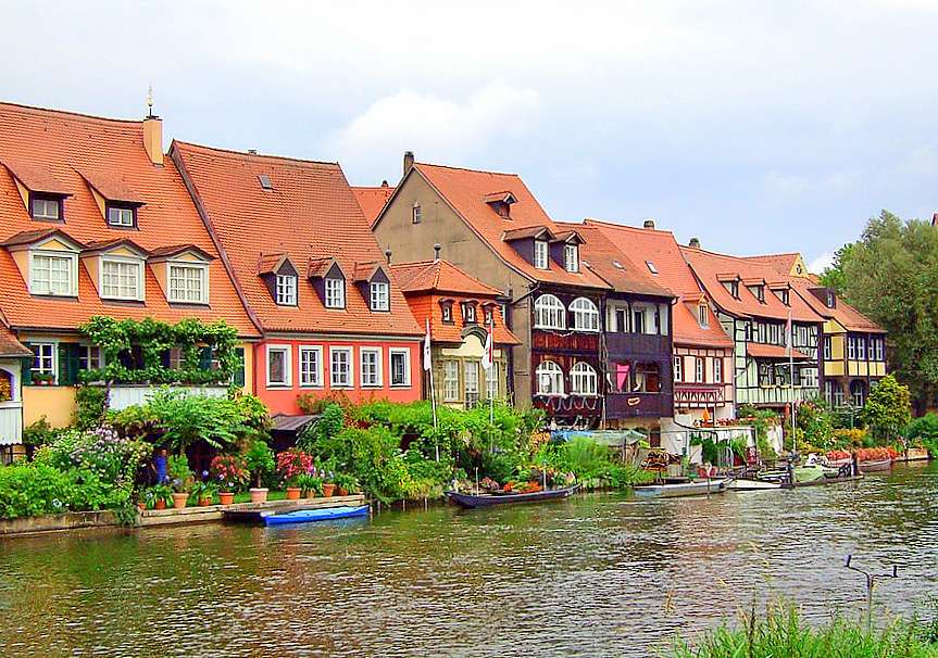 Urocze domy na nabrzeżu (Bamberg, Bawiaria) puzzle online