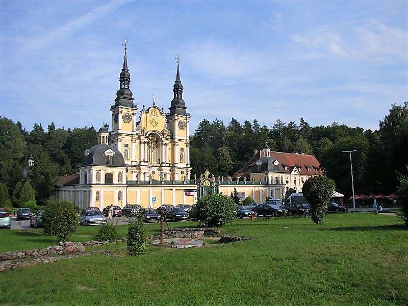 Kościół pielgrzymkowy na Mazurach w Polsce puzzle online