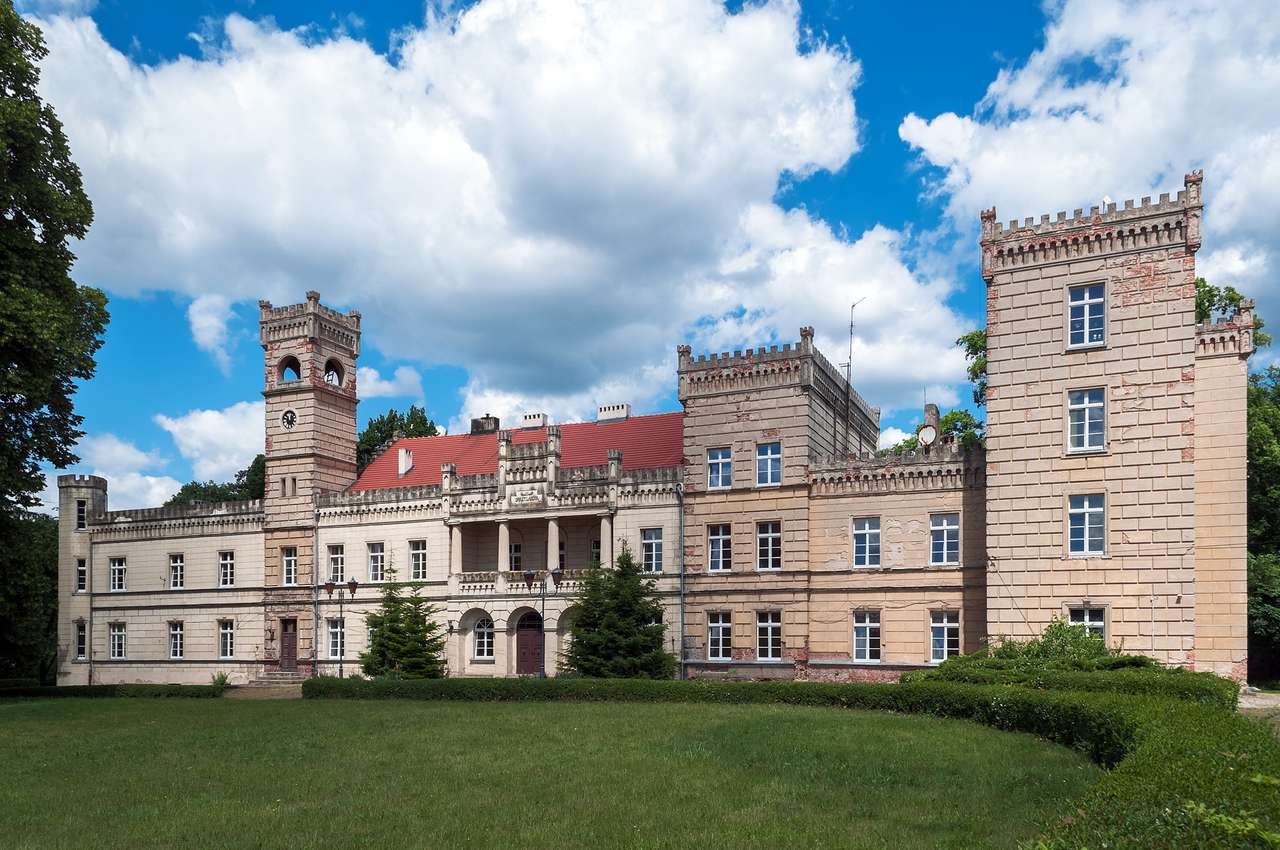 Kompleks pałacowy Jabłoń w Polsce puzzle online