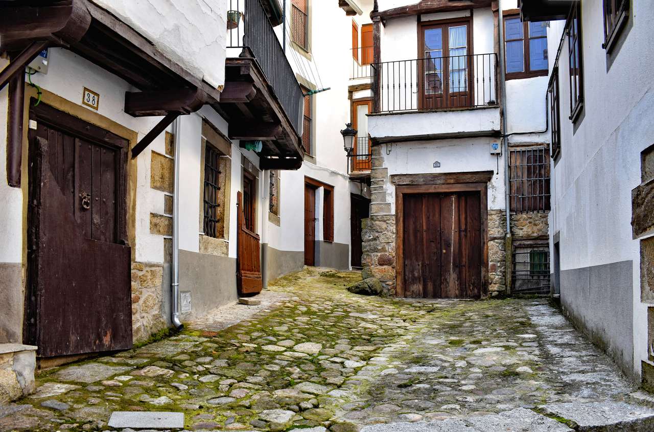 Candelario, piękne miasto w Hiszpanii puzzle online