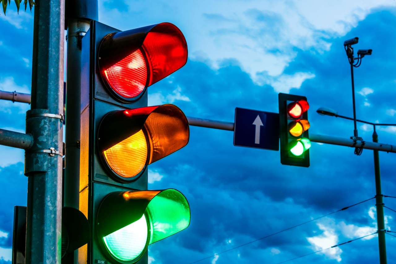 Bezpieczeństwo ruchu drogowego: sygnalizacja świetlna puzzle online