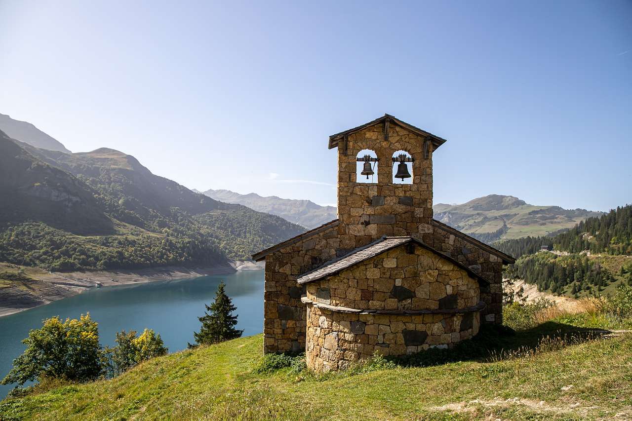 Kaplica, Kościół, Jezioro puzzle online
