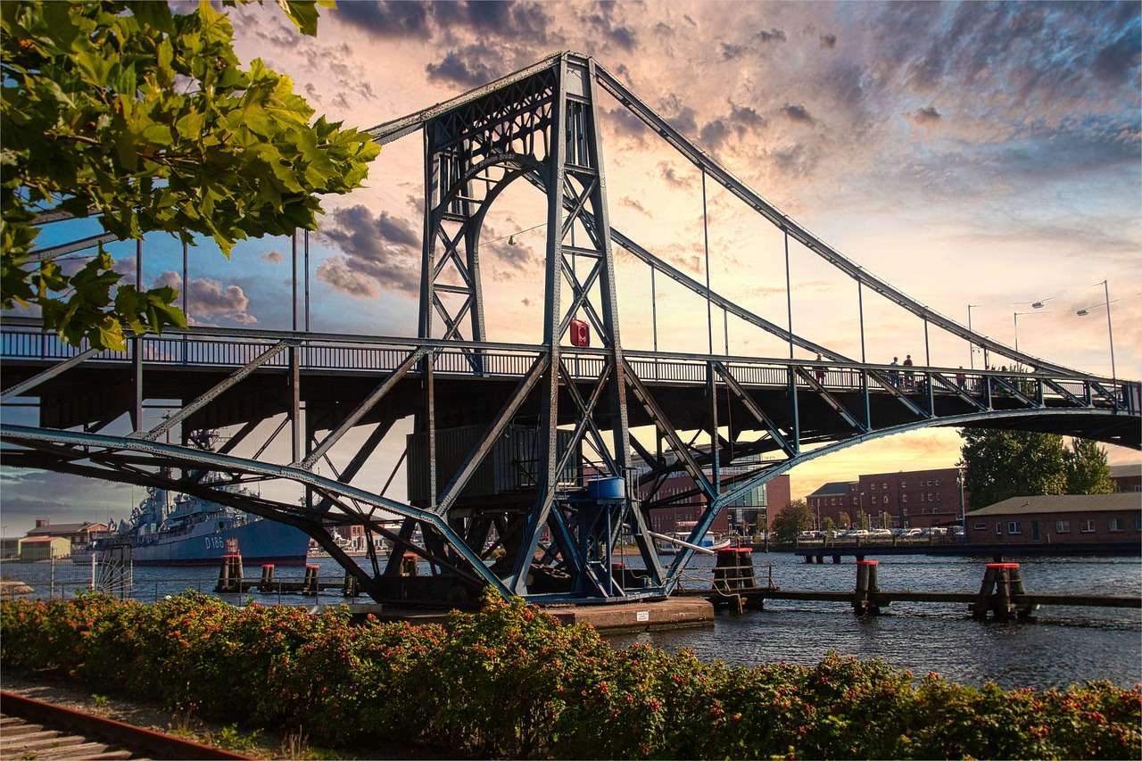 Most, most wiszący, konstrukcja stalowa puzzle online