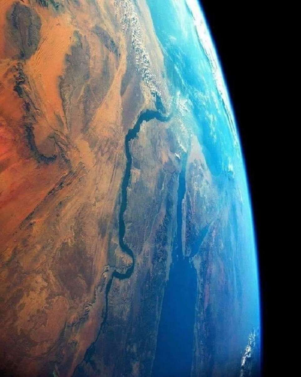 Rzeka Nil widziana ze stacji kosmicznej puzzle online