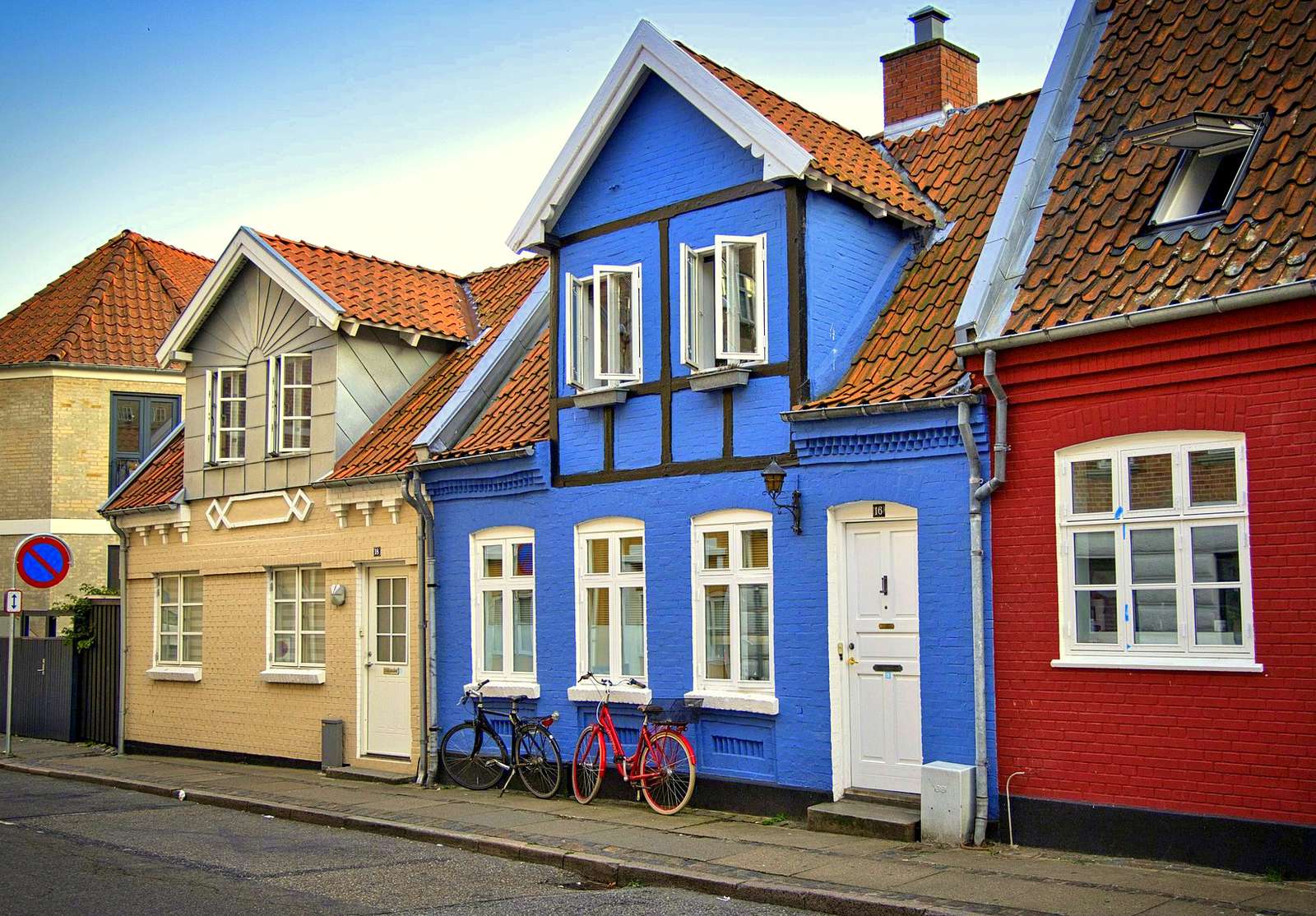Bajkowe domki w mieście Aalborg (Dania) puzzle online