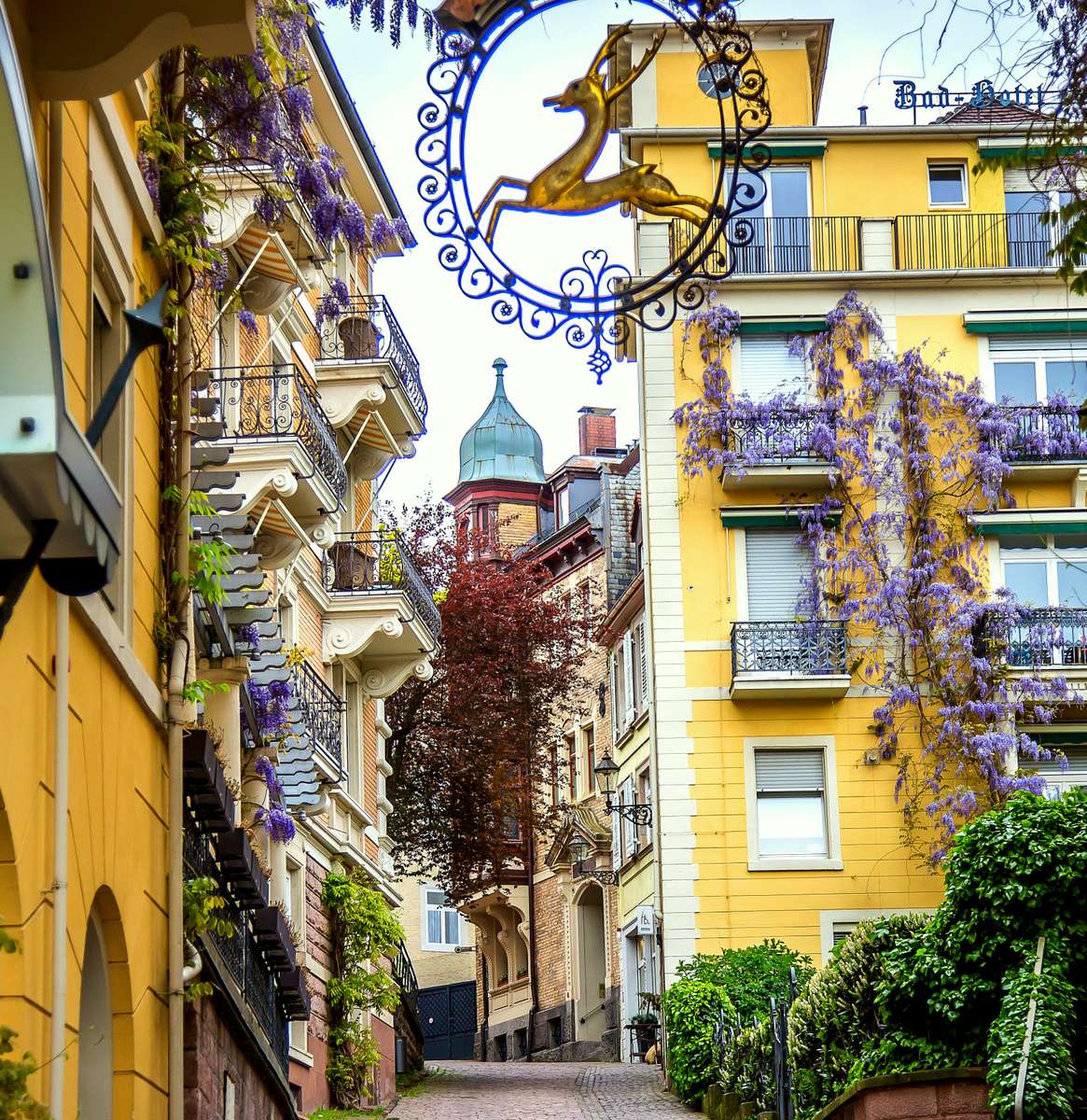 Cudowna, wąska uliczka w Baden-Baden puzzle online
