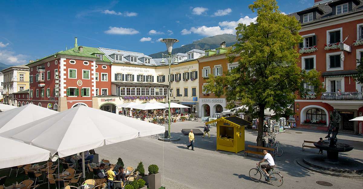 Plac miejski Lienz Tyrol Austria puzzle online