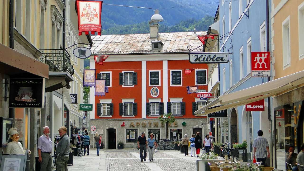 Plac miejski Lienz Tyrol Austria puzzle online