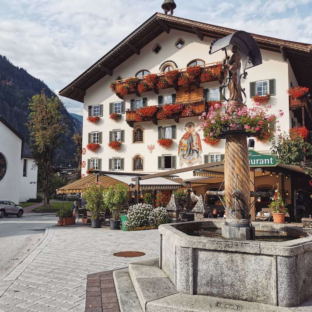 Mayrhofen Tyrol Austria puzzle online