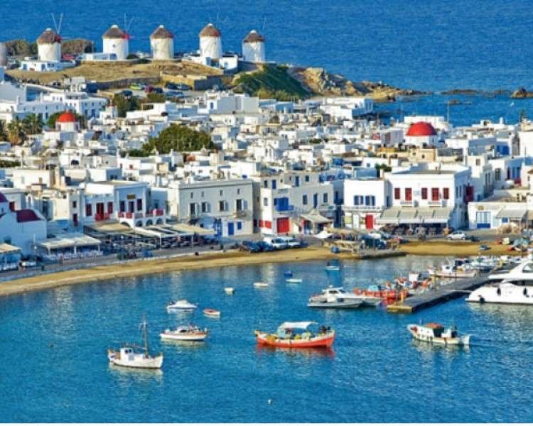 Mykonos – zatoczka na greckiej wyspie puzzle online