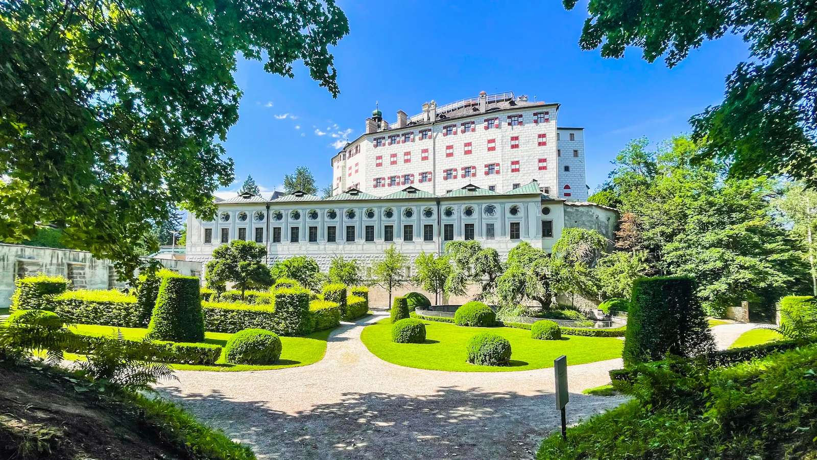 Zamek w Innsbrucku Tyrol Austria puzzle online