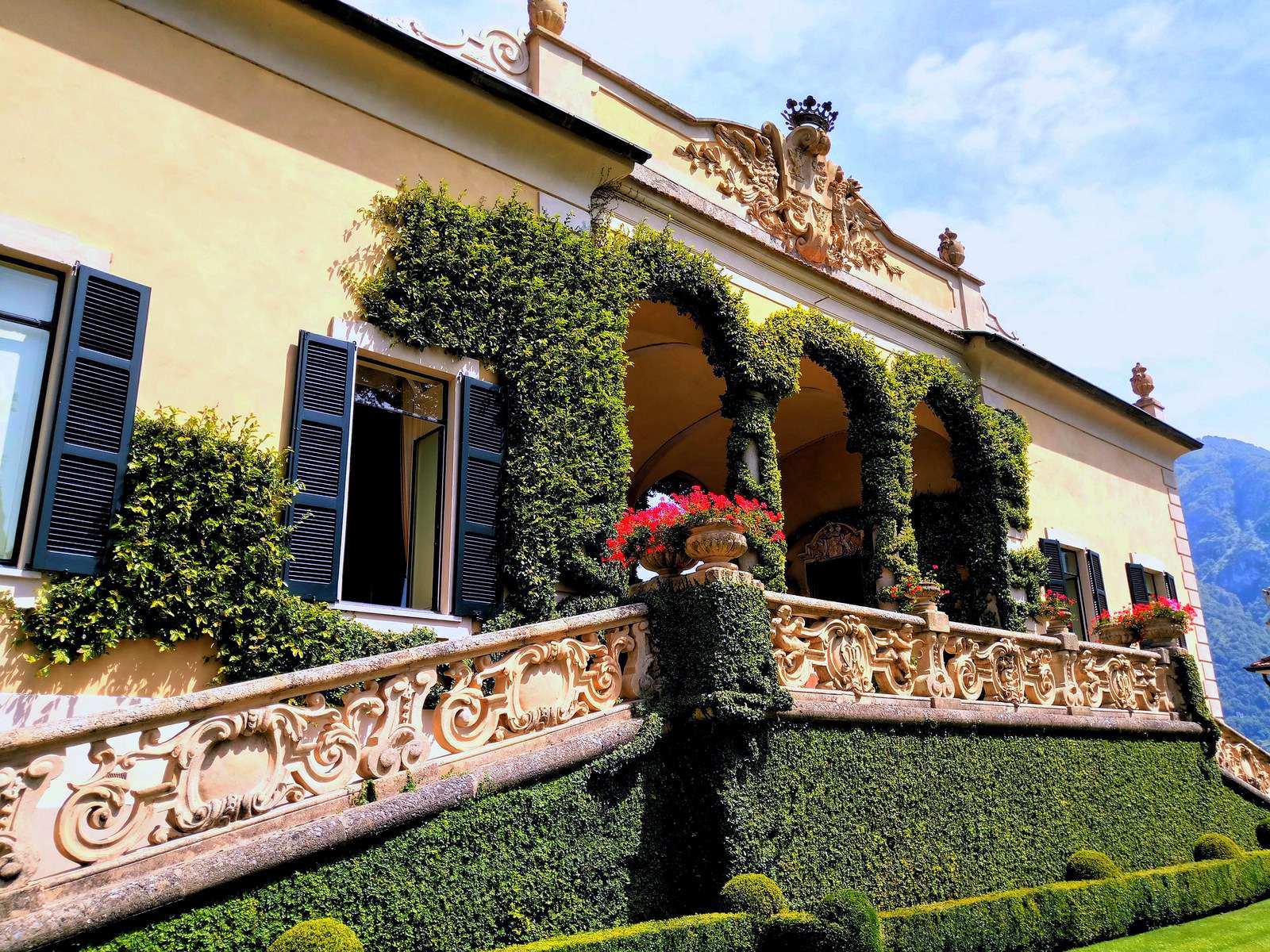 Loggia w kompleksie Villa del Balbianello puzzle online