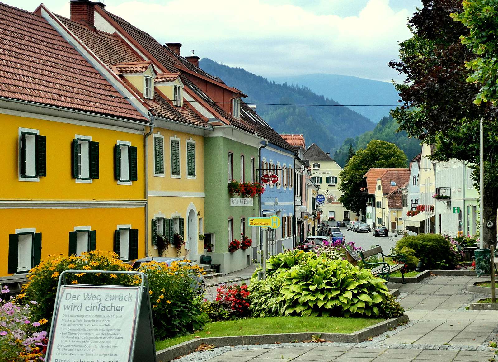 Małe, malownicze miasteczko Übelbach (Austria) puzzle online