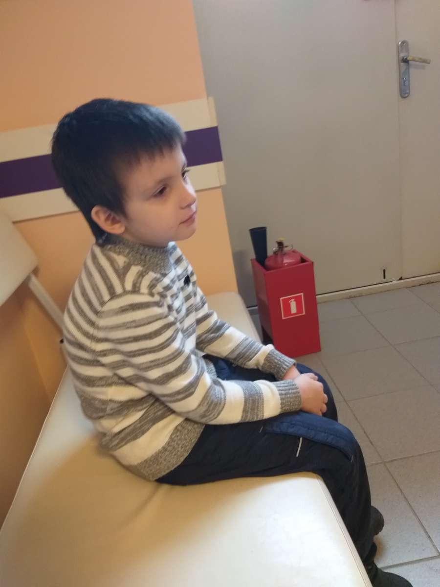 Dima siedzi w szpitalu puzzle online