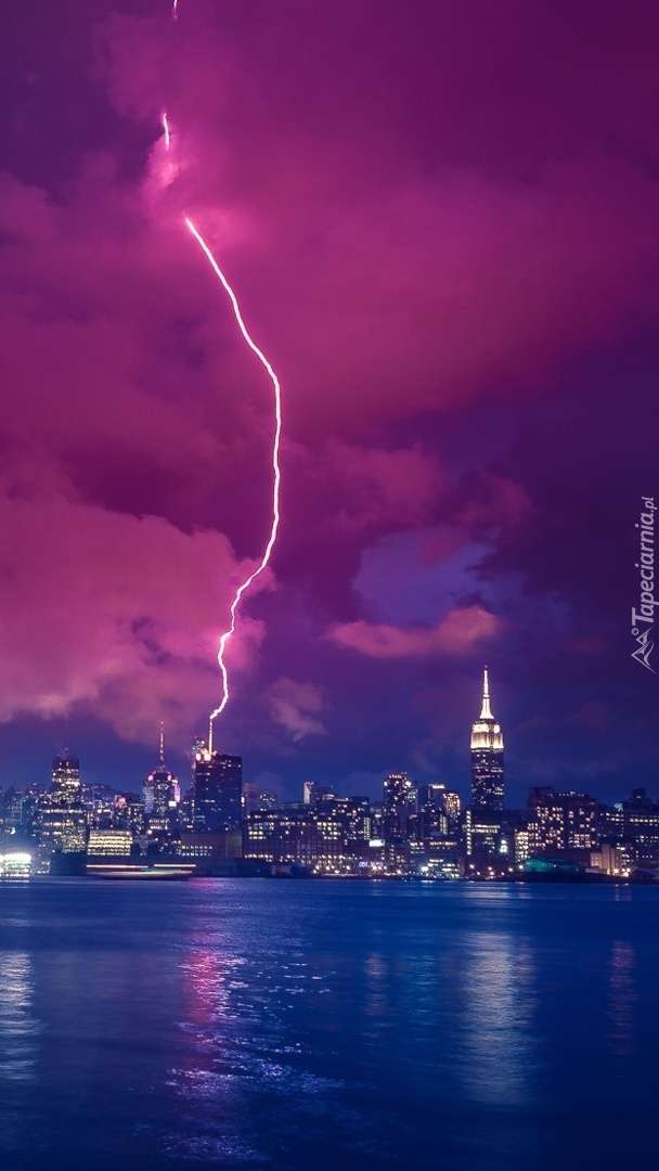 burza nad Nowym Jorkiem puzzle online