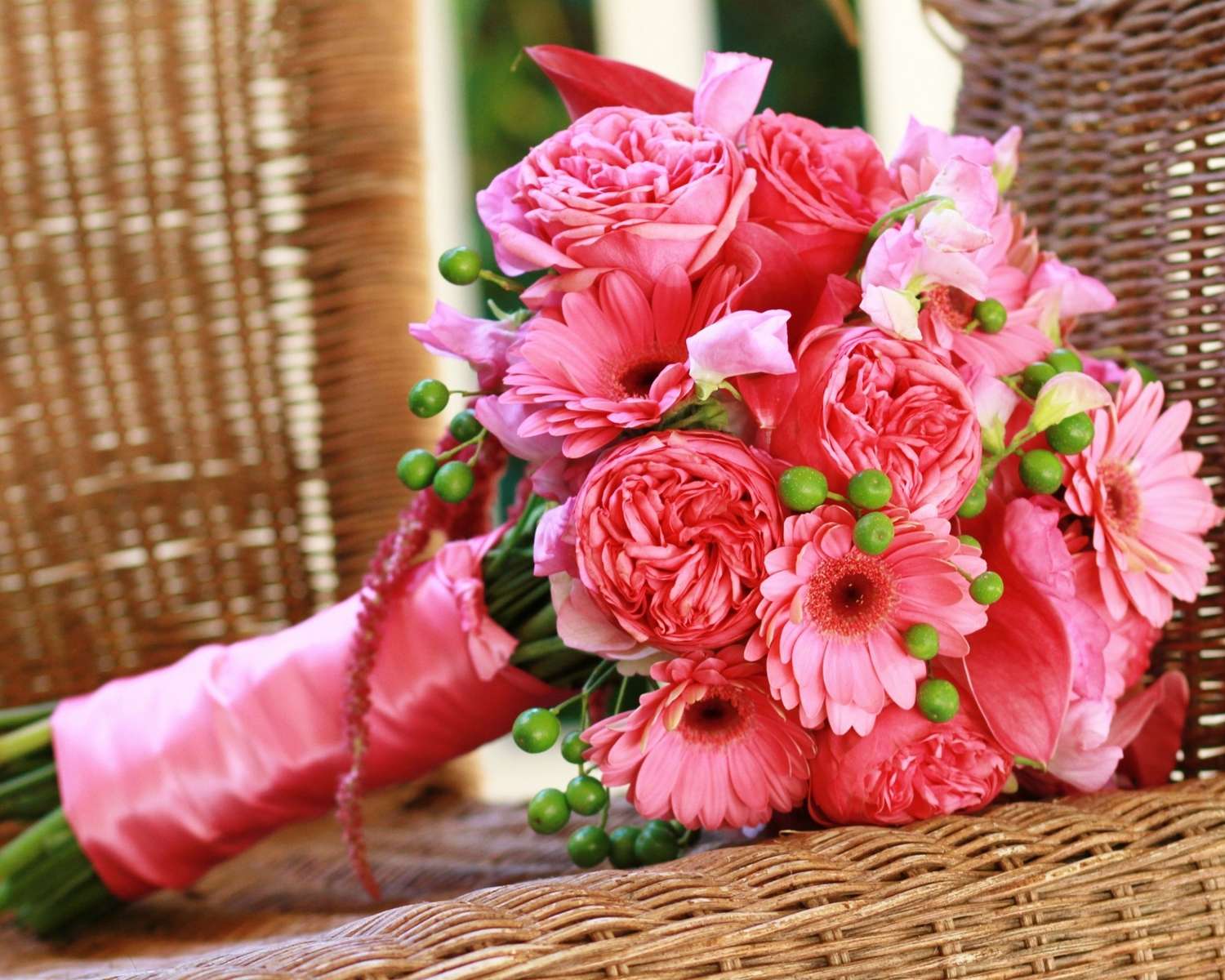 Różowy bukiet ślubny puzzle online