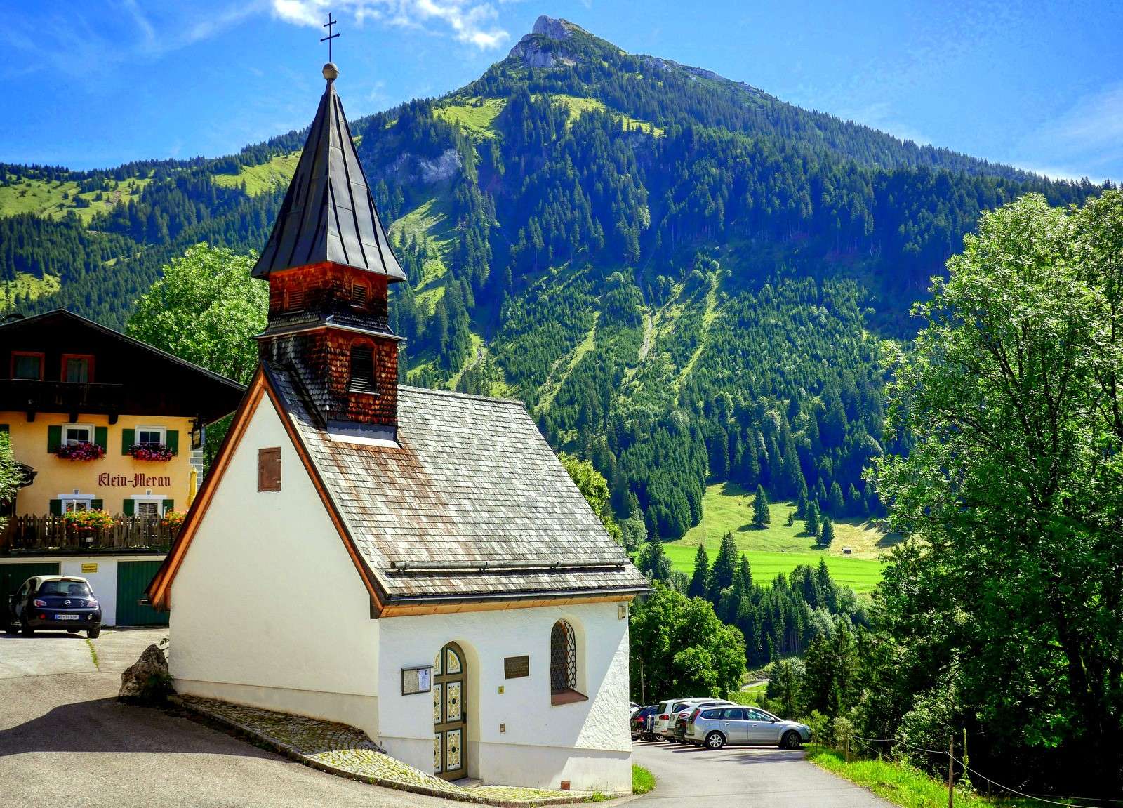 Kapliczka w tyrolskich Alpach puzzle online