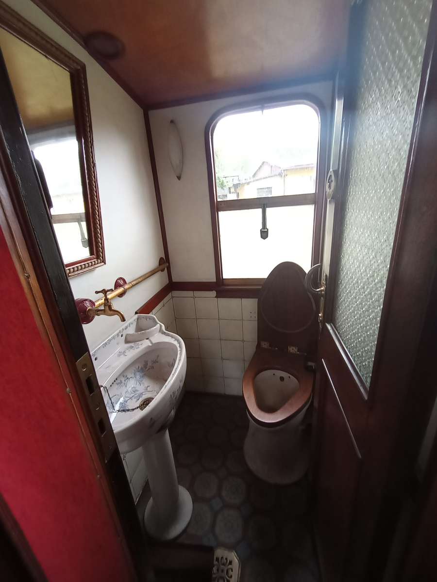 Wagonowa toaleta puzzle online