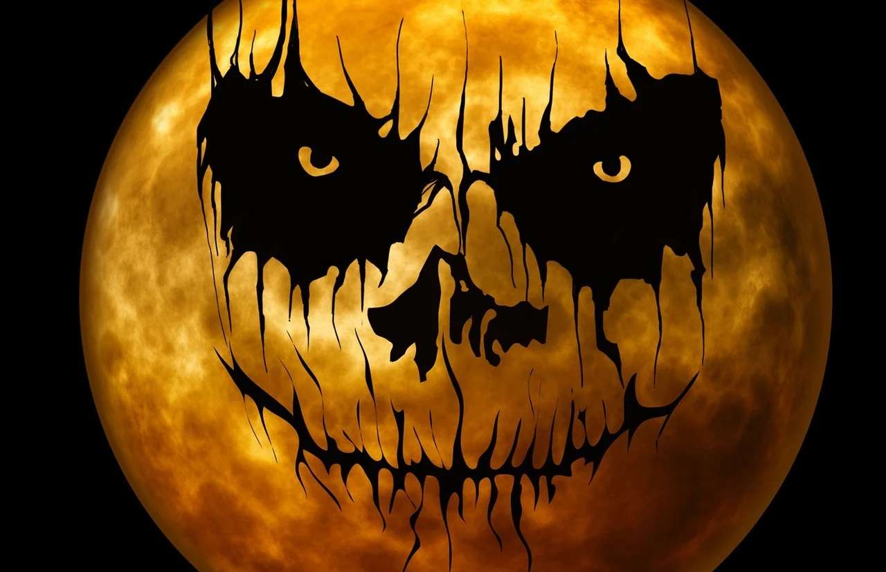 Niesamowity Halloweenowy księżyc puzzle online