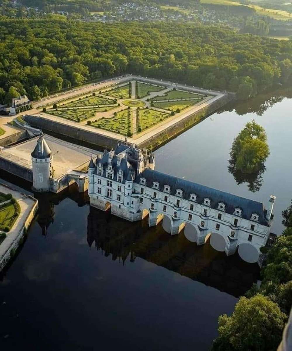 Zamek Chenonceau – Francja puzzle online