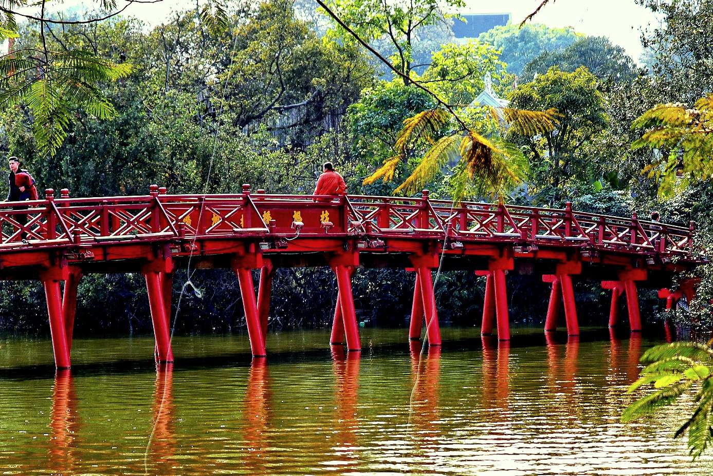 Czerwony most w Hanoi (Wietnam) puzzle online