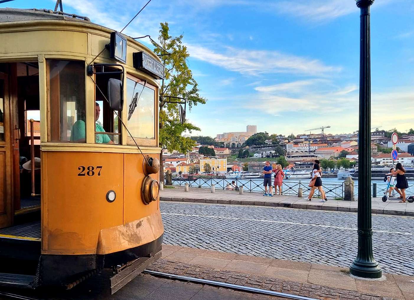 Porto - miasto tętniące życiem (Portugalia) puzzle online