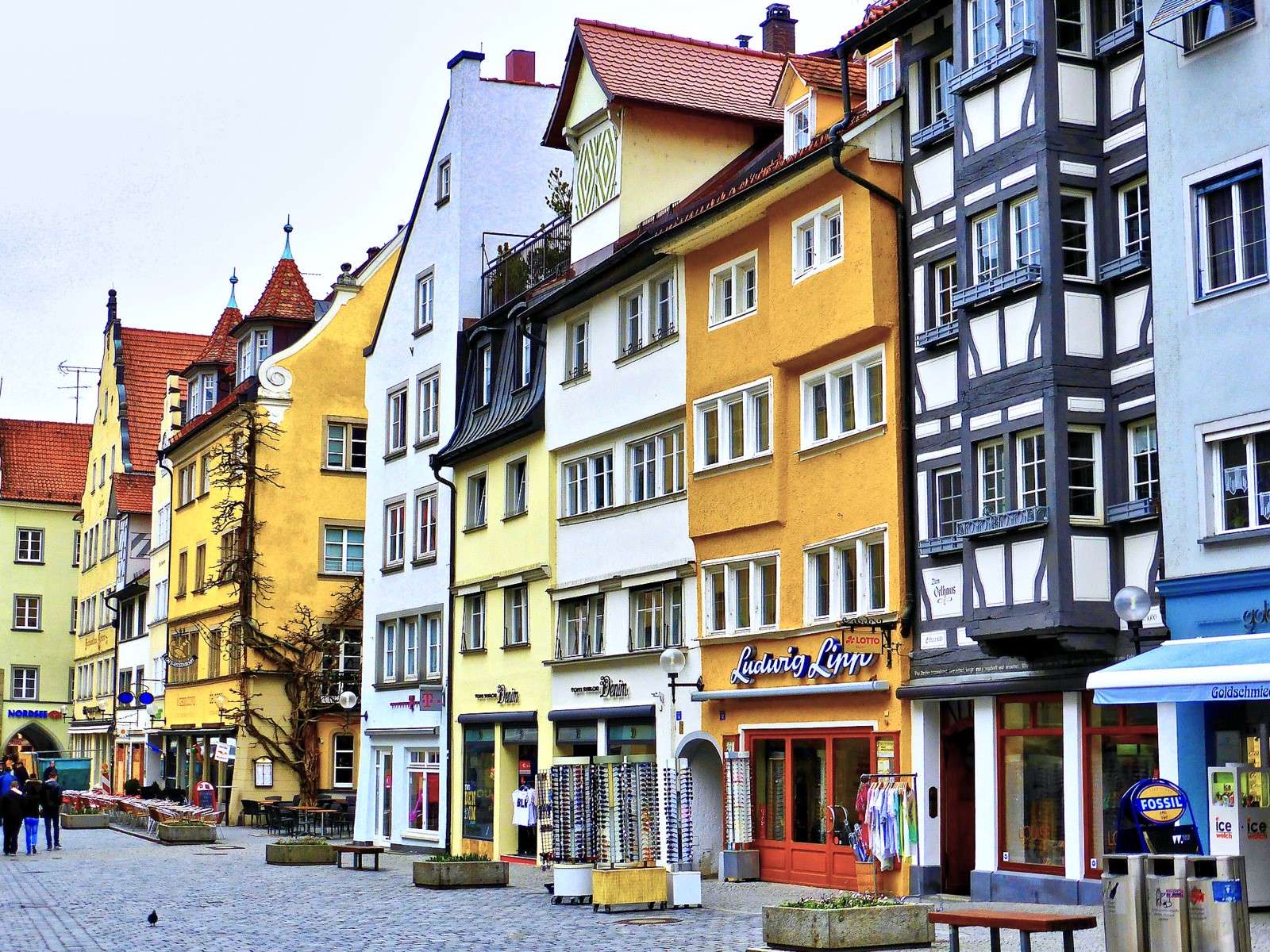 Średniowieczna ulica Maximilianstraße w Lindau puzzle online