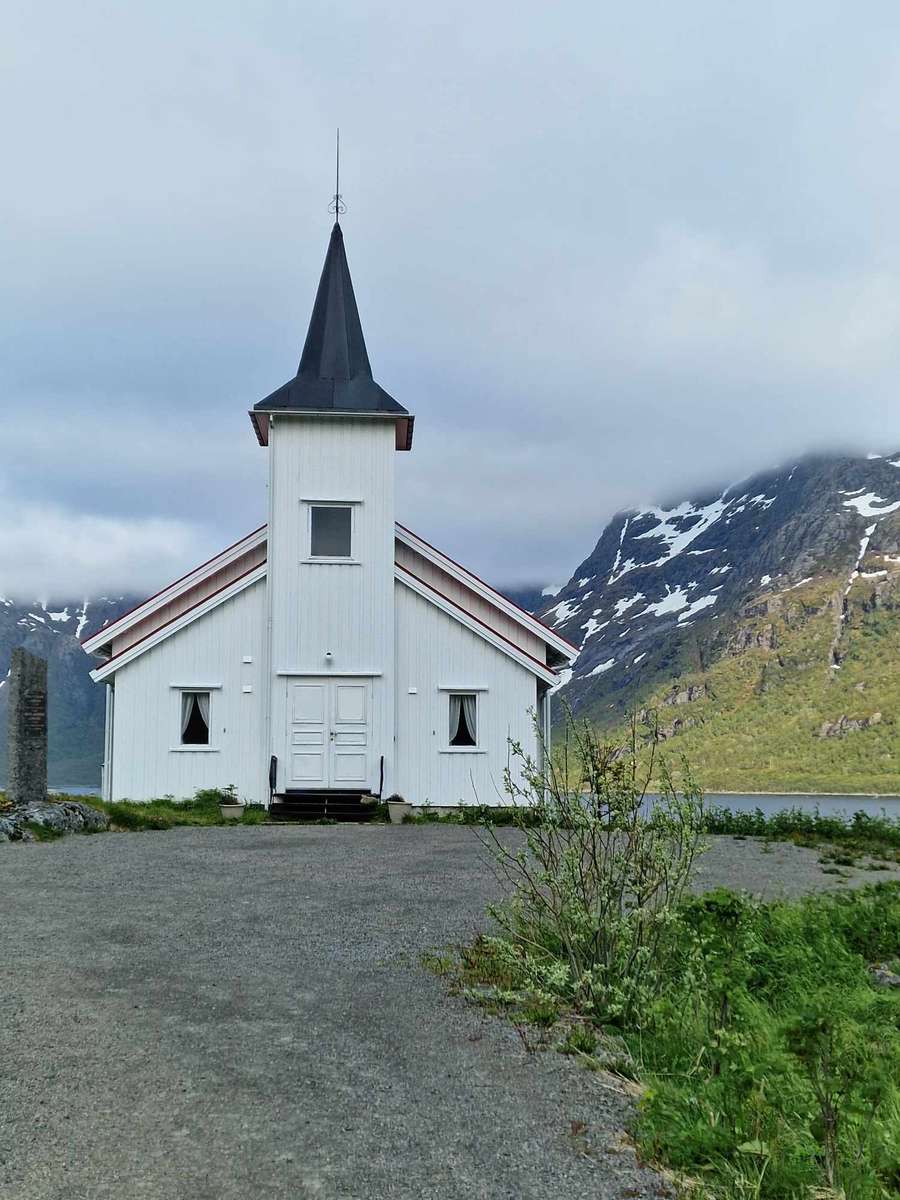Kościółek w Norwegii puzzle online