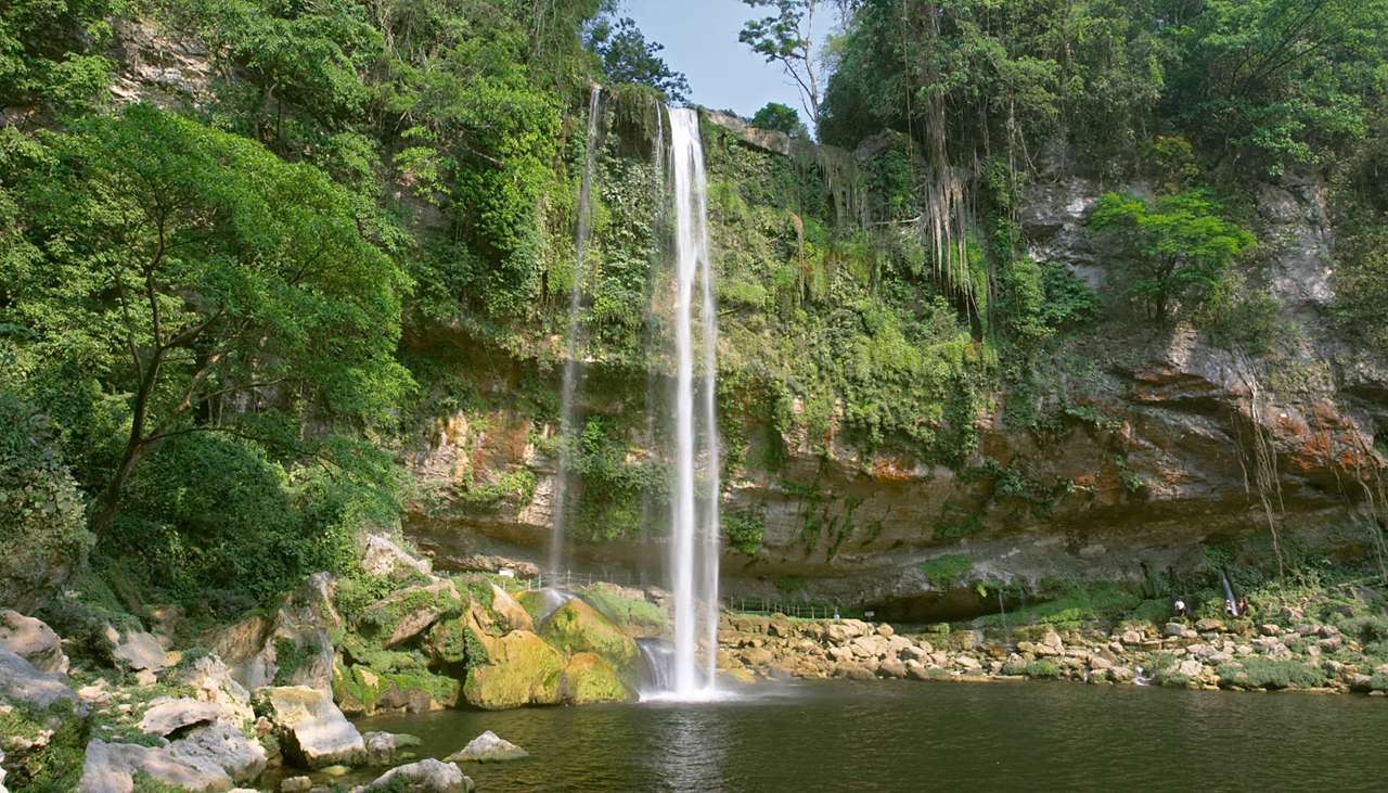 wodospad Misol w Meksyku puzzle online