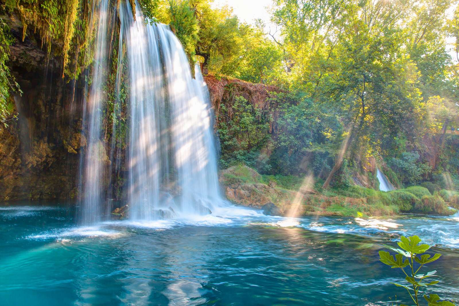 Piękny wodospad w Turcji puzzle online
