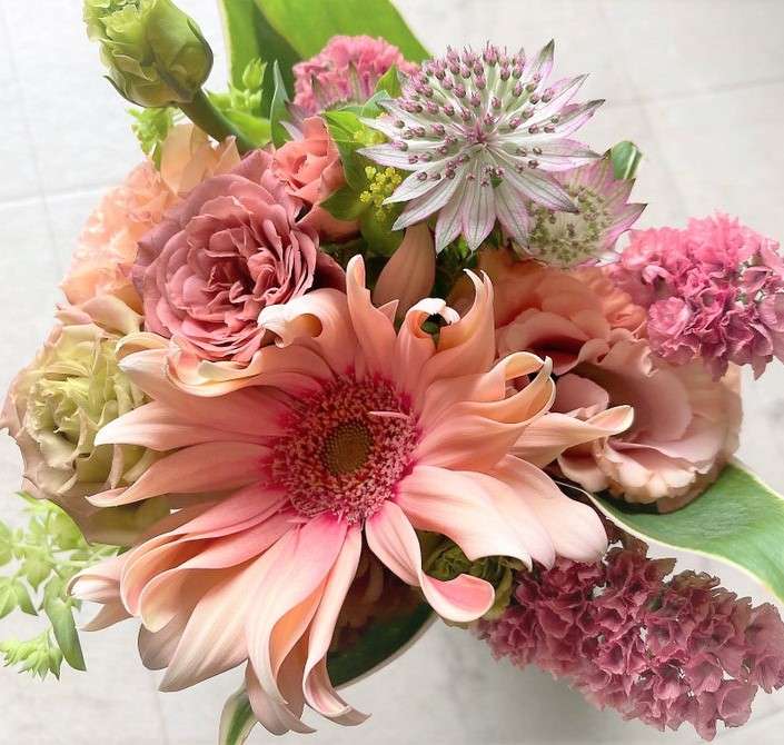 Egzotyczne kwiaty w bukiecie puzzle online