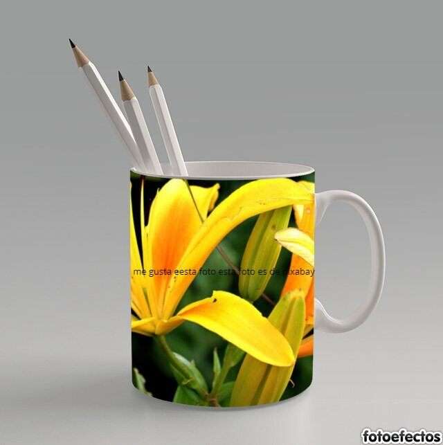 Podoba mi się ten kubek z żółtymi kwiatami puzzle online