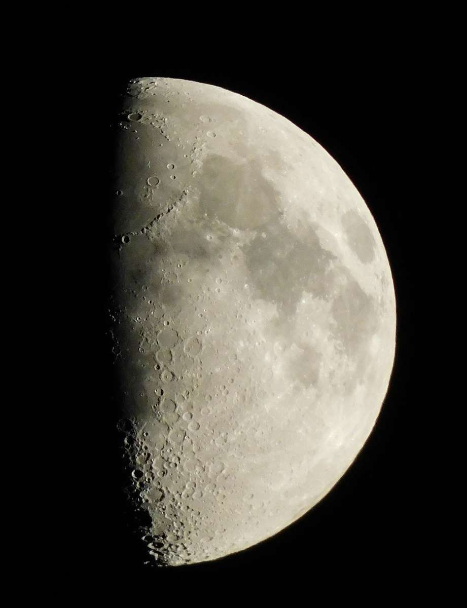Księżyc - nasz satelita puzzle online