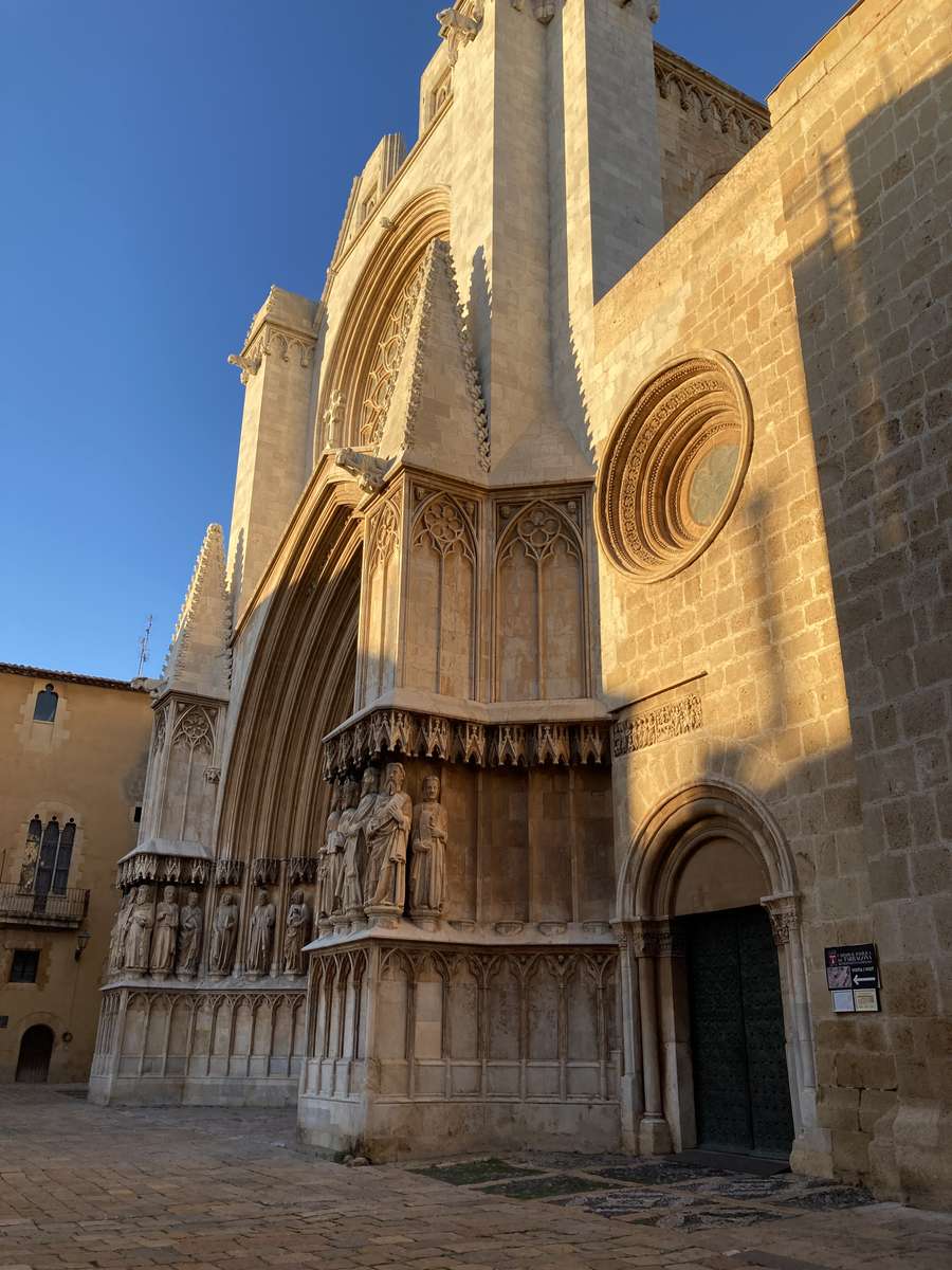 Katedra Najświętszej Marii Panny w Tarragonie puzzle online