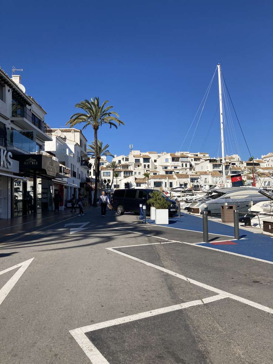 MarbellaPuerto Banus puzzle online