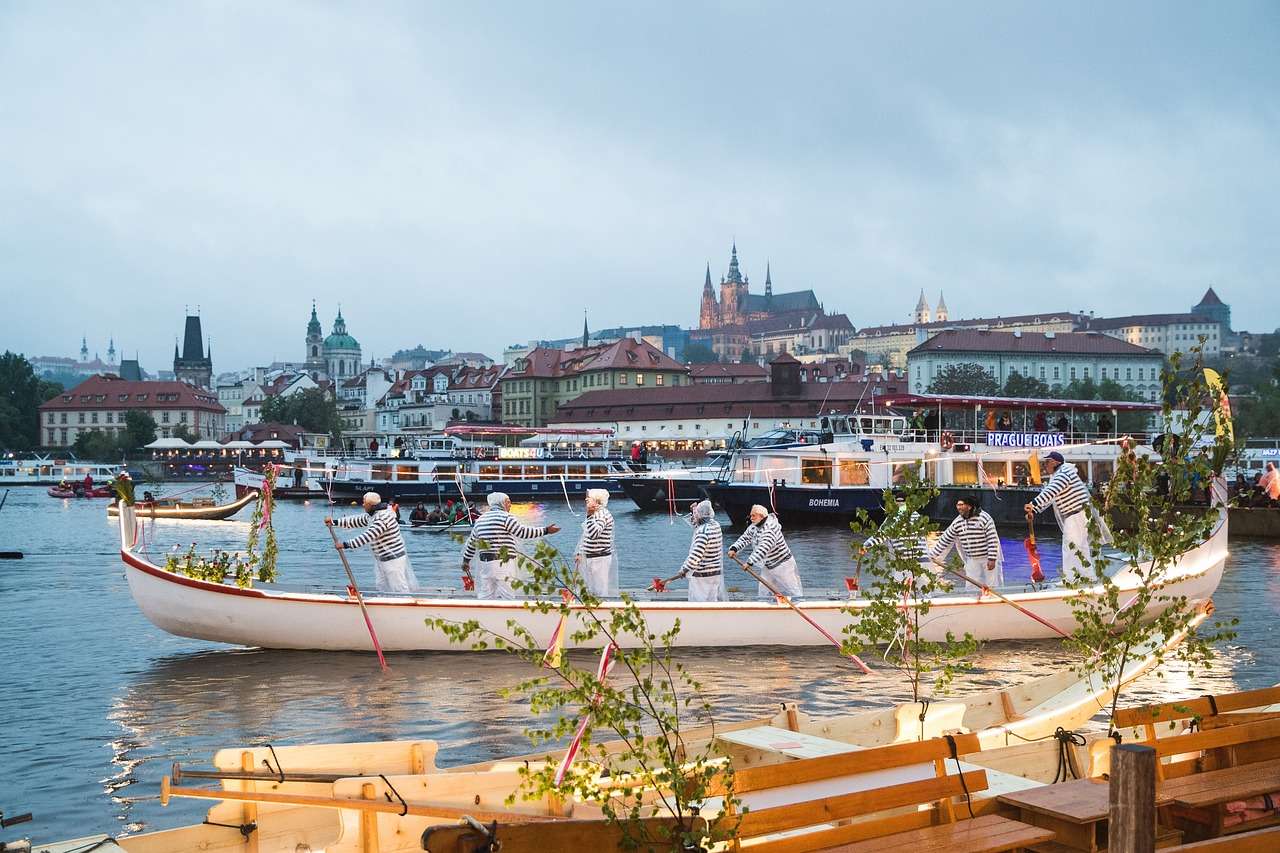 Praga, festiwal, rzeka puzzle online