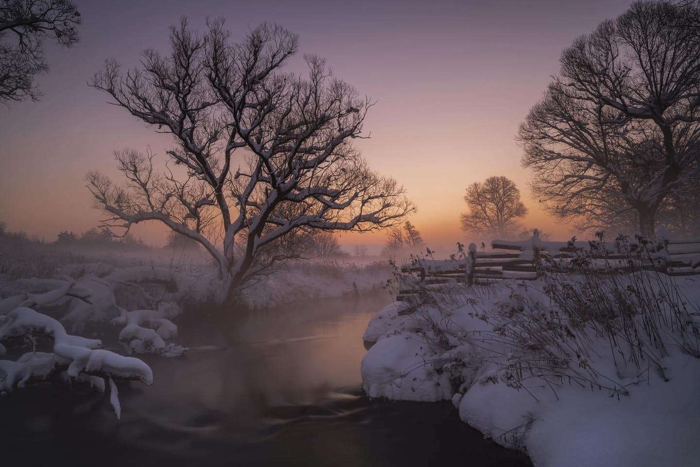 Zimowy świt nad rzeką puzzle online