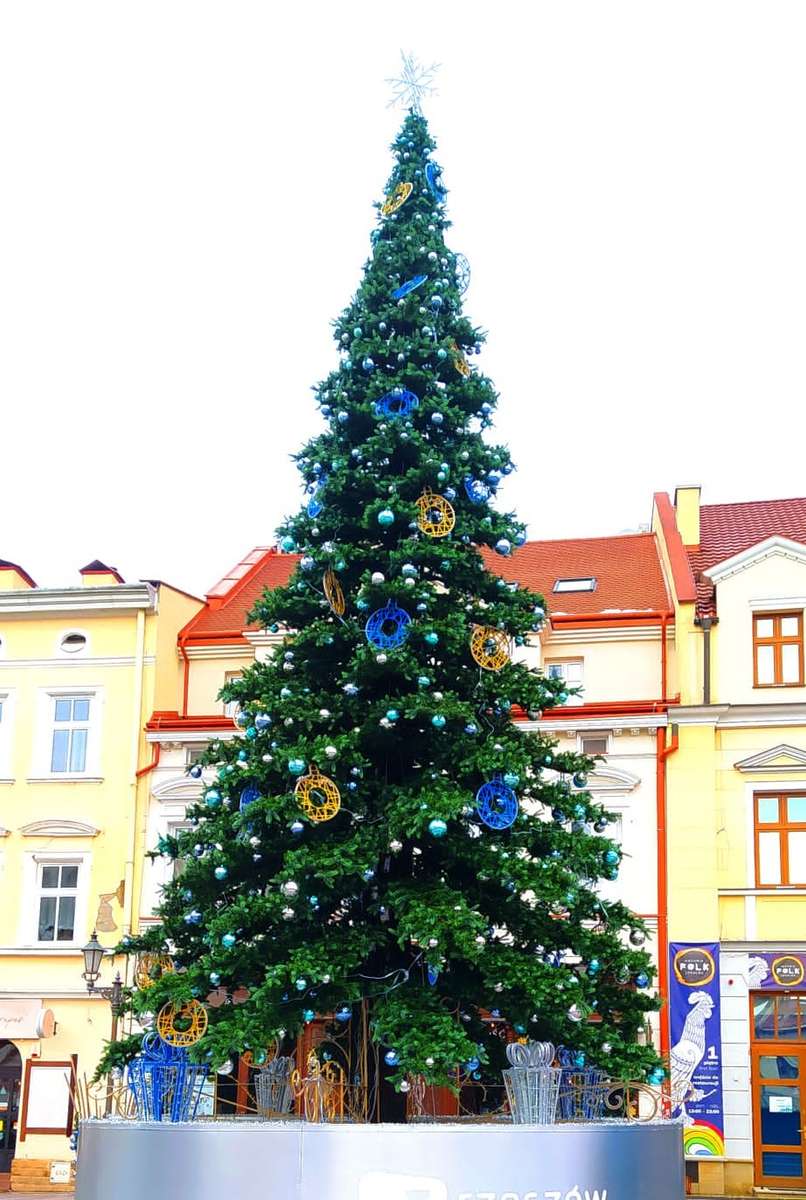 choinka świąteczna na rzeszowskim rynku puzzle online