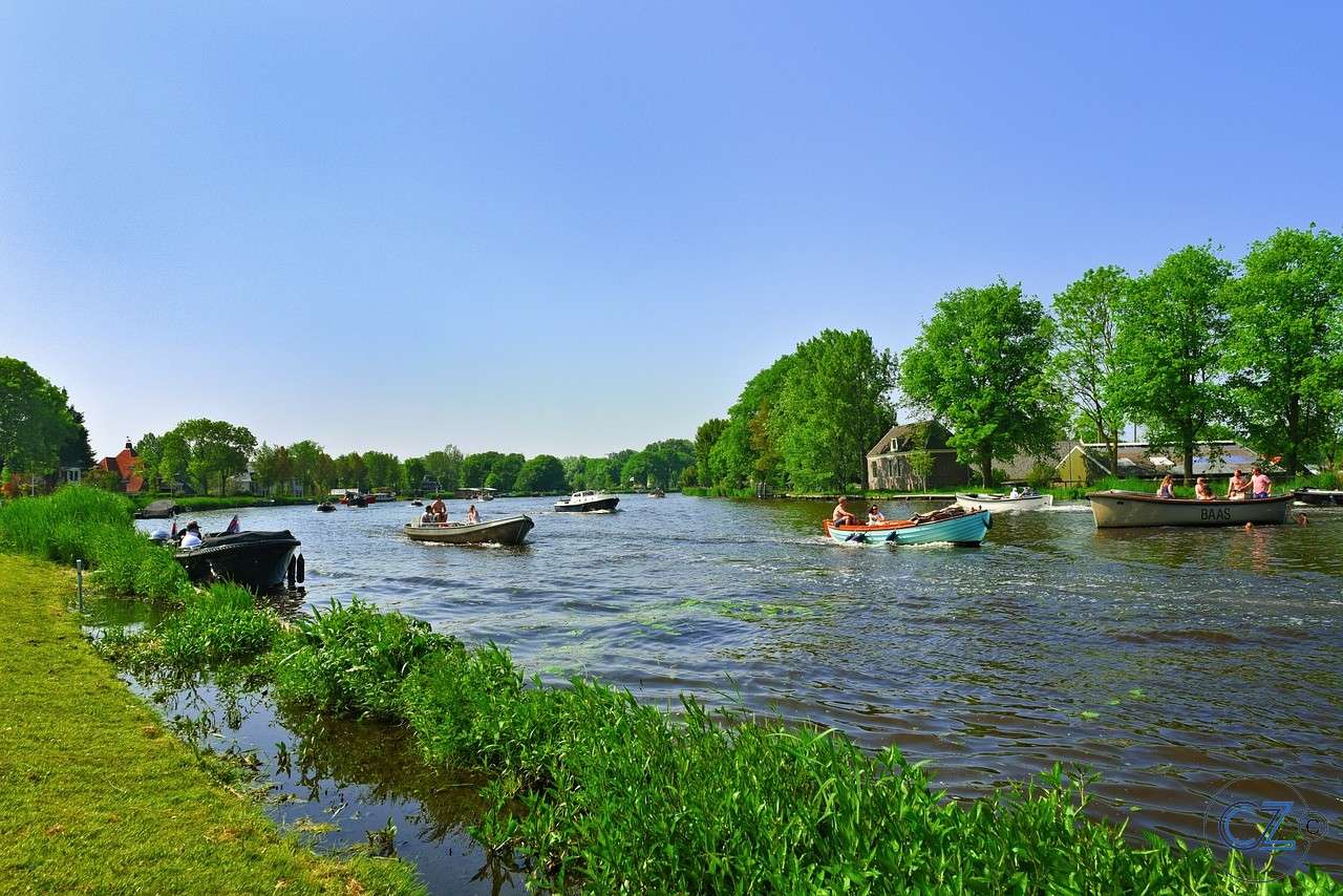 Rzeka, łodzie puzzle online