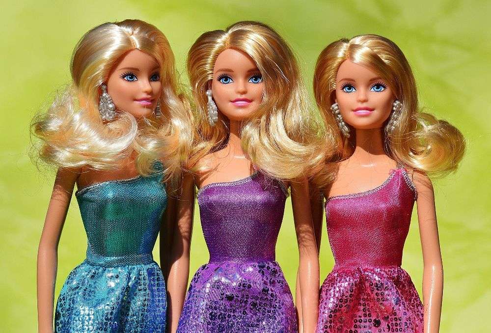 Barbie - historia najsłynniejszej lalki świata () puzzle online