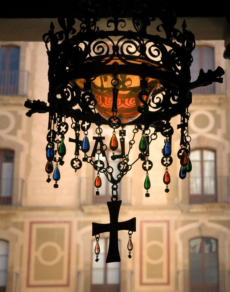 Mistyczna lampa, bazylika Abadia Montserrat puzzle online