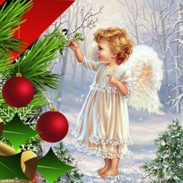Aniołek przy świątecznej choince puzzle online