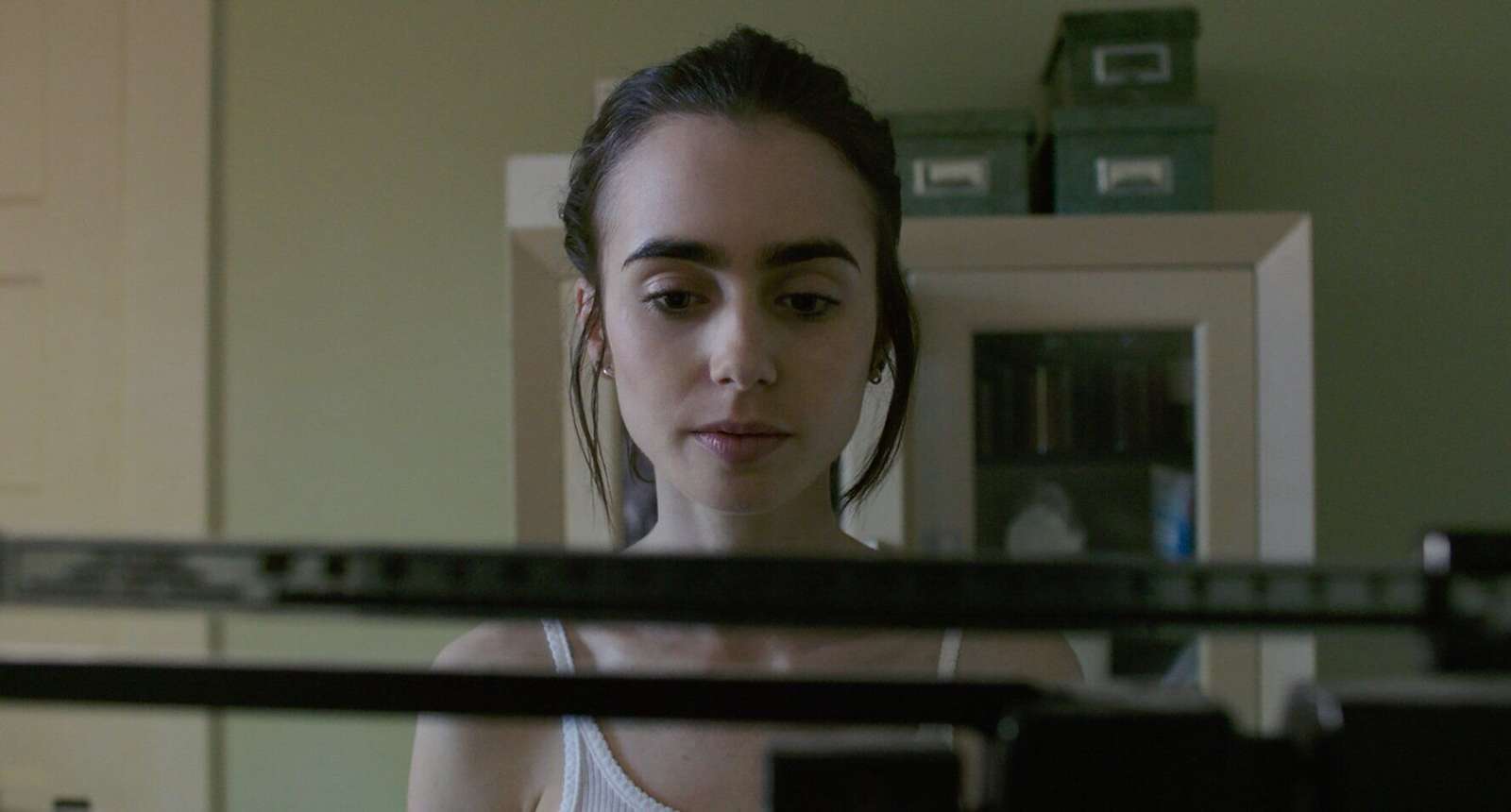 chuda Lily Collins puzzle online