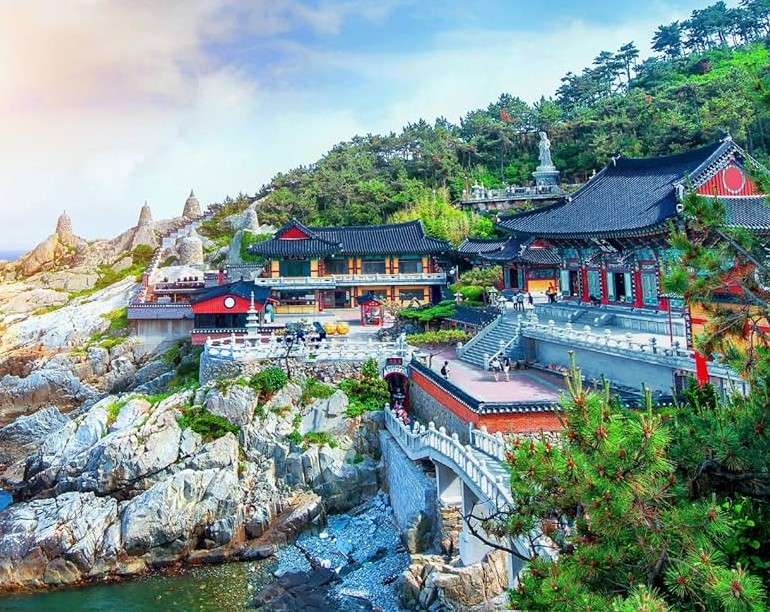 Świątynia Haedong Yonggungsa w Korei w Busan puzzle online