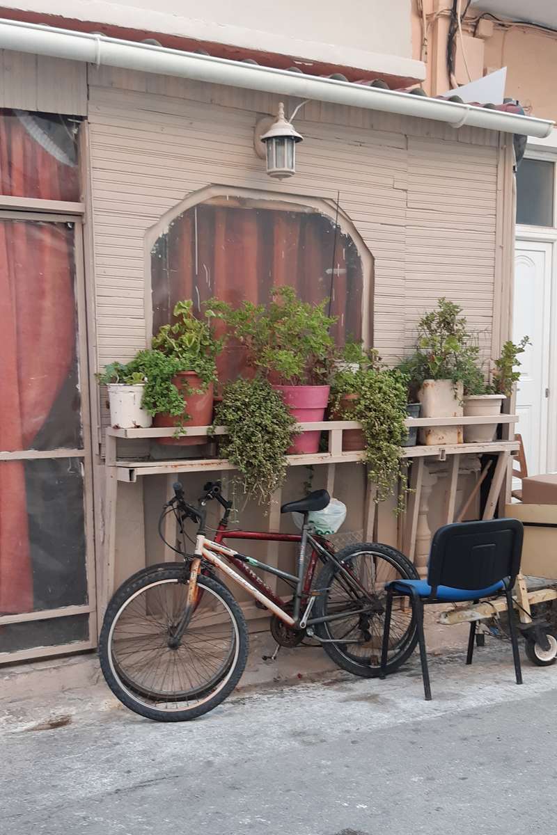 rower przed domem puzzle online