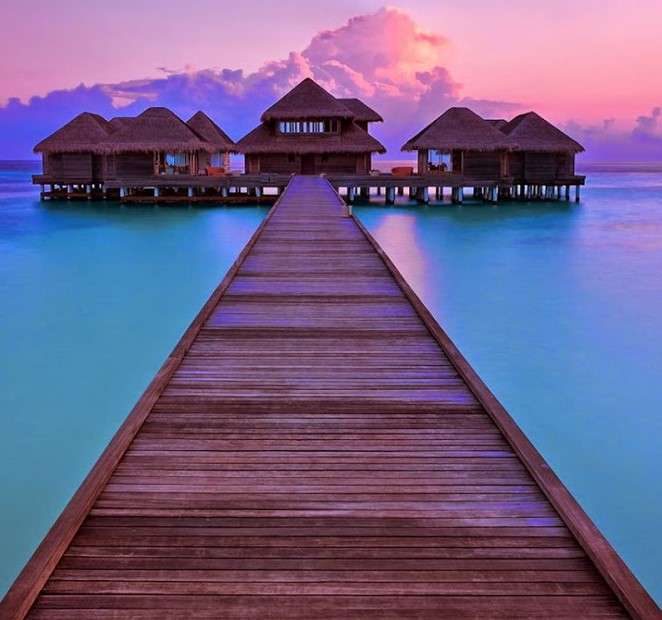 Hotel na wodzie w tropikalnym kraju puzzle online