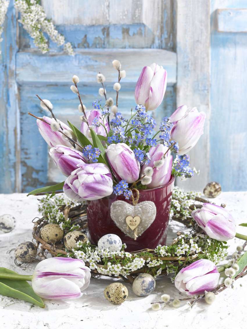 Célébrons Pâques: somptueuses tulipes bicolores puzzle online